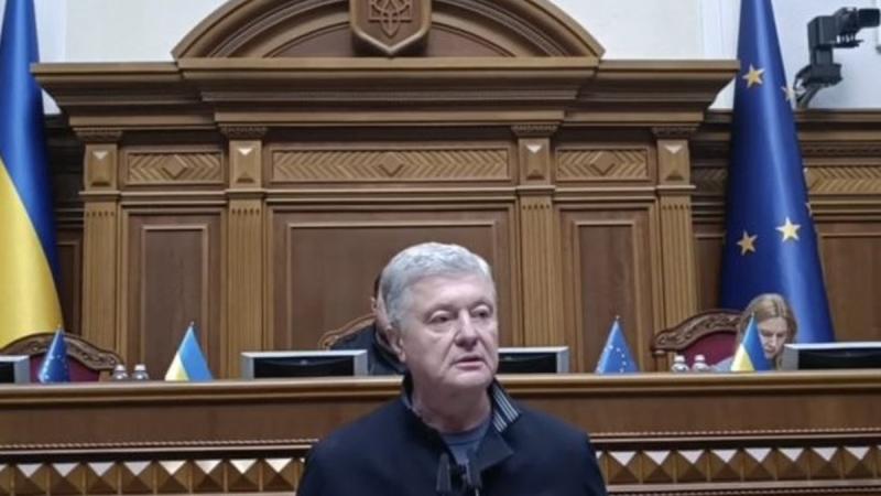 Порошенко звернувся до уряду з вимогою дотриматися рекомендацій Єврокомісії стосовно телемарафону та забезпечення свободи ЗМІ.