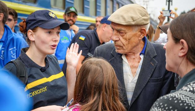 До Закарпаття приїхав евакуаційний потяг із Донеччини.