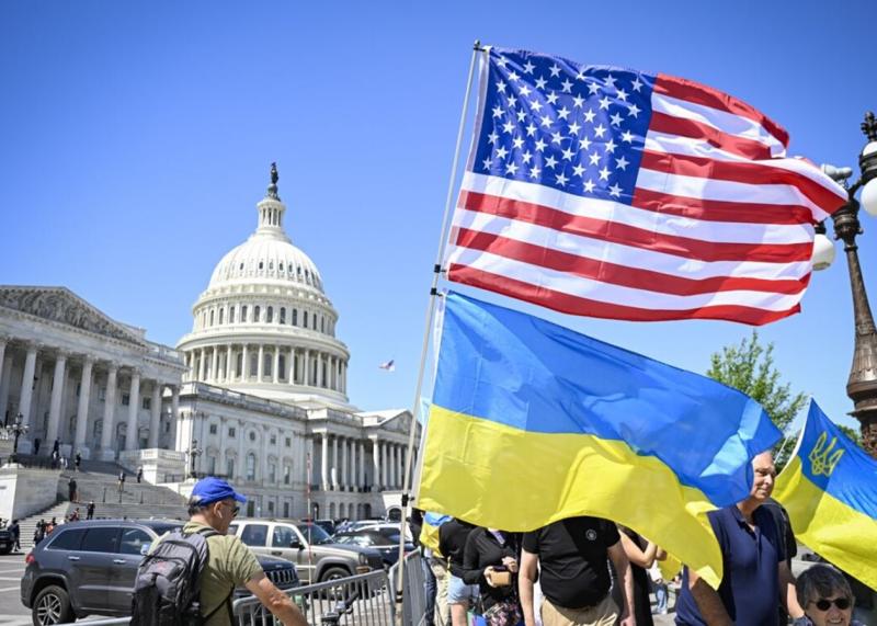 В США зникає 6 мільярдів доларів на підтримку України: чи зможе Байден це виправити?