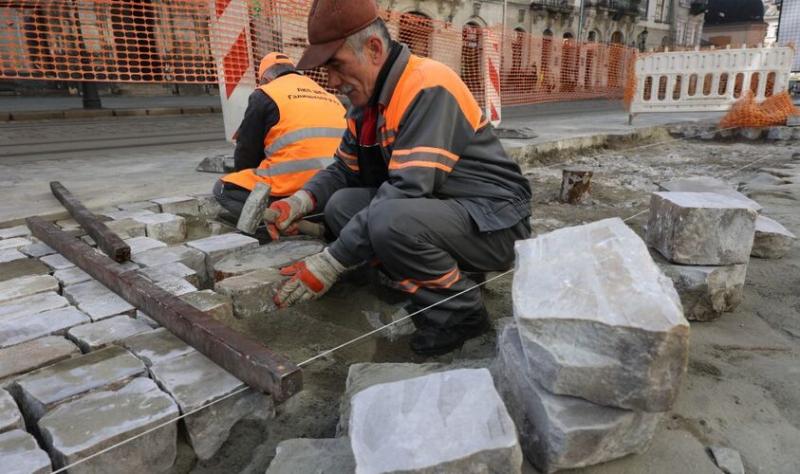 На західному краю площі Ринок буде створено доріжку для зручного доступу - Львівська Пошта.