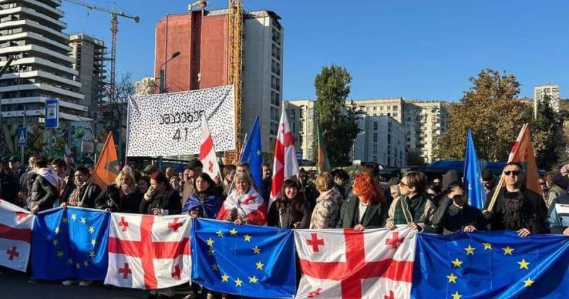 У Тбілісі відбувся протестний марш, який висловлює незгоду з результатами парламентських виборів.